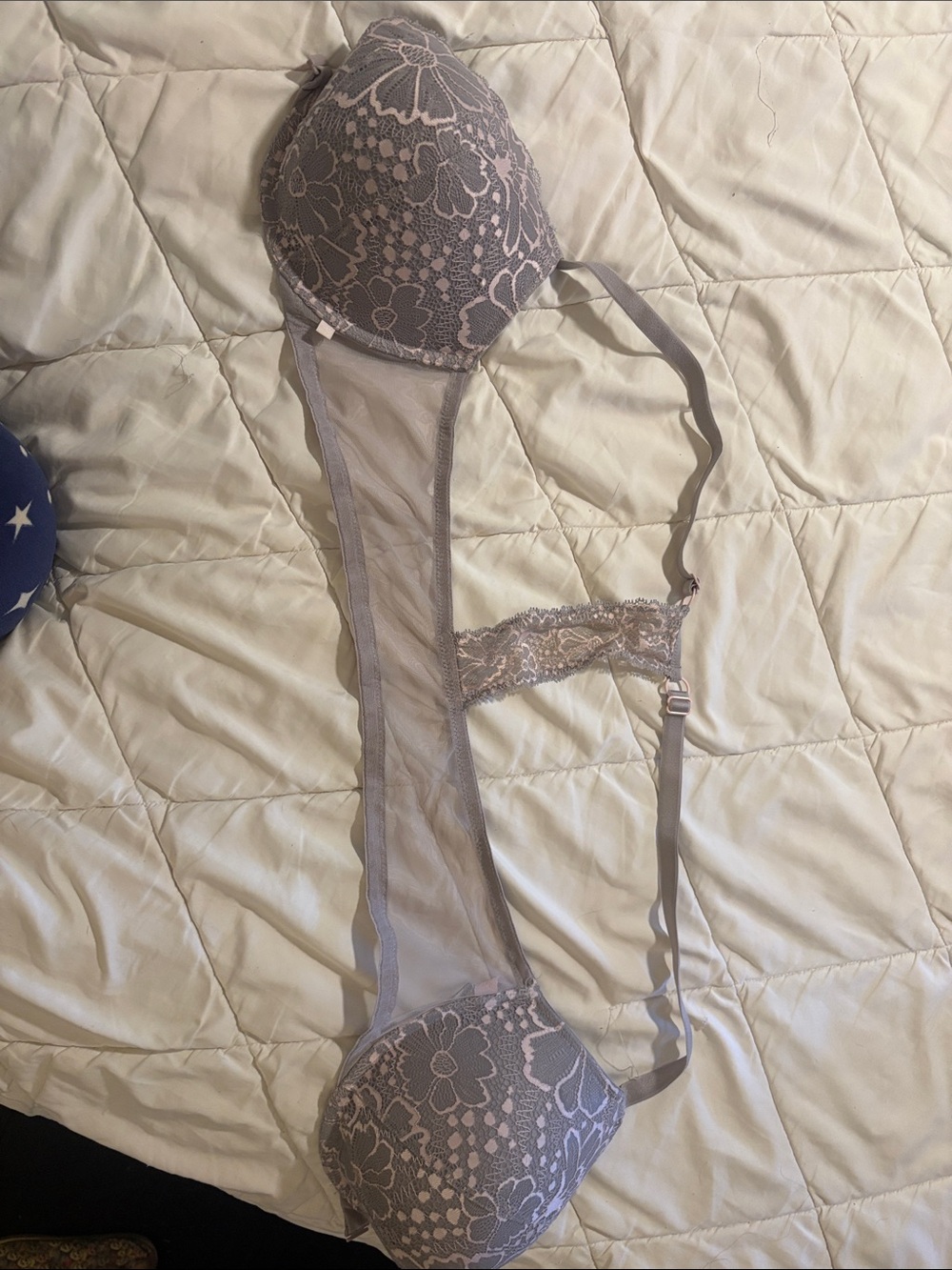 Victoria's Secret Lace Convertible Bra in Dusty Mauve and Light Pink